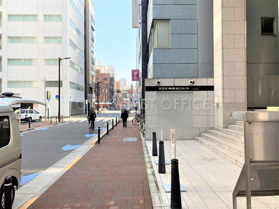 ビル周辺風景①