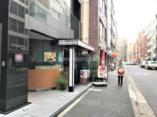 ビル周辺風景①