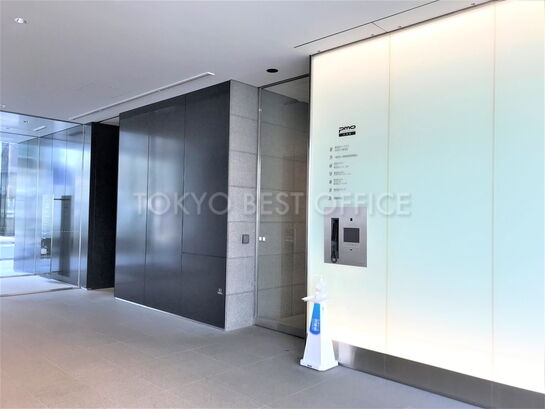 エントランスホール②