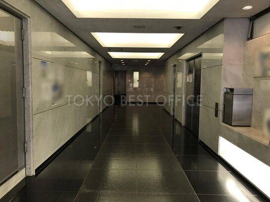 エントランスホール①