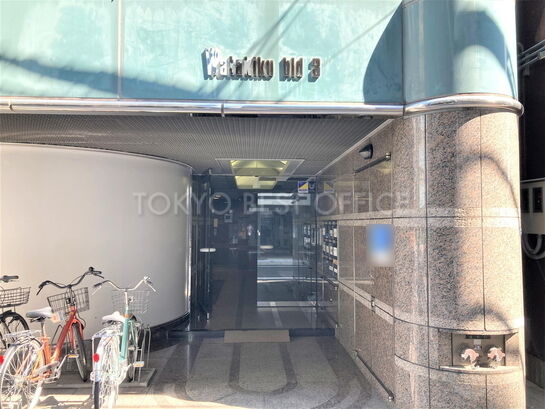 ビルエントランス