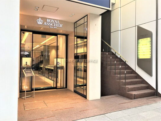 ビルエントランス①