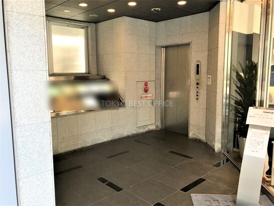 ビルエントランス②