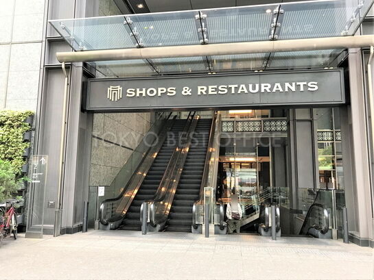 ビルエントランス①(ショップ)