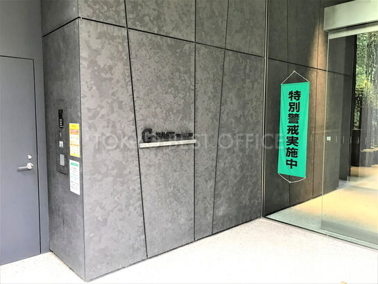 ビルエントランス②