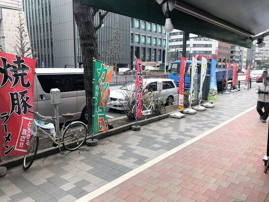 ビル周辺風景②