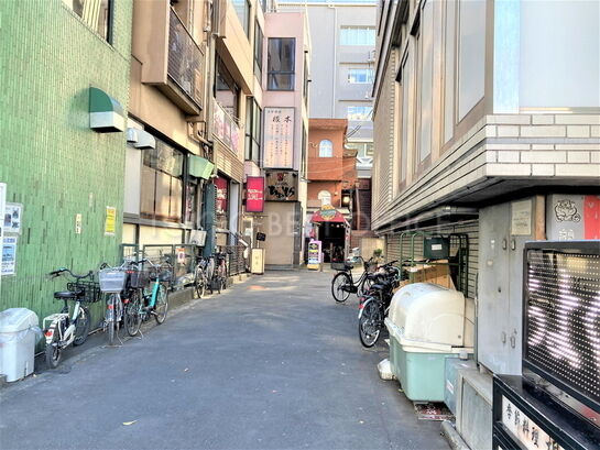 ビル周辺風景③