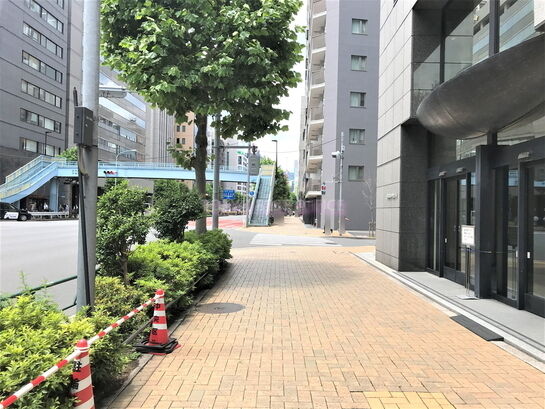 ビル周辺風景②