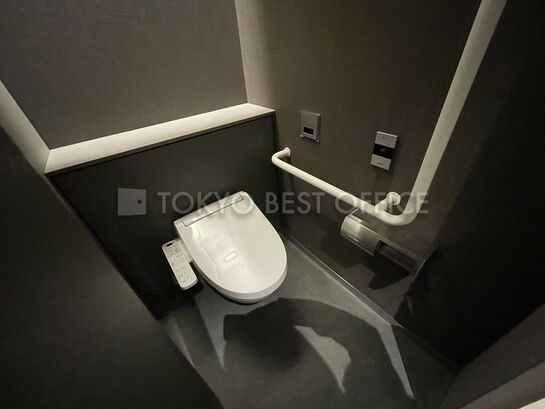 16階 女性お手洗い