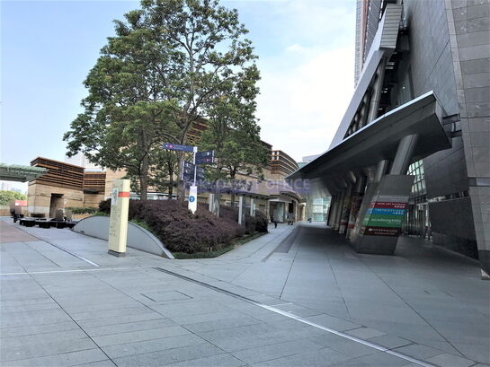 ビル周辺風景②