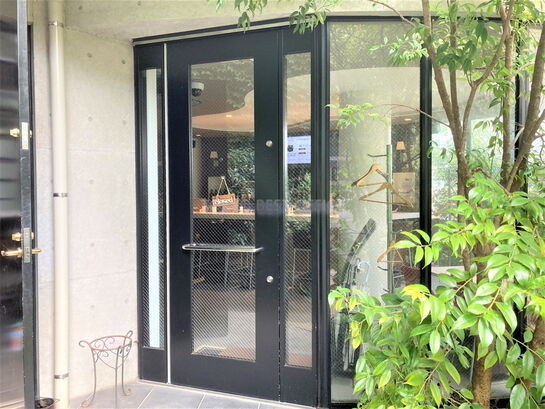 エントランス②