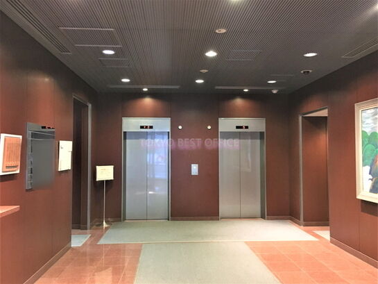 エントランスホール①