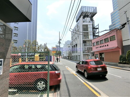 ビル周辺風景②