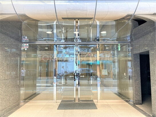 ビルエントランス③