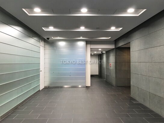 エントランスホール①