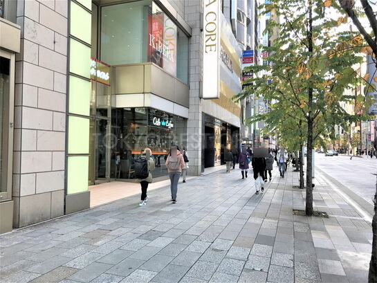 ビル周辺風景①