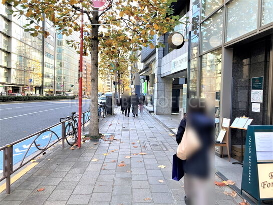 ビル周辺風景②