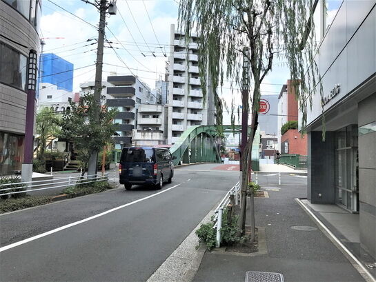 ビル周辺風景③