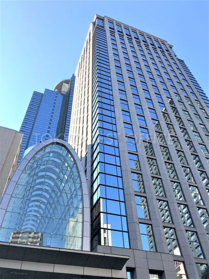 日土地西新宿ビル外観②