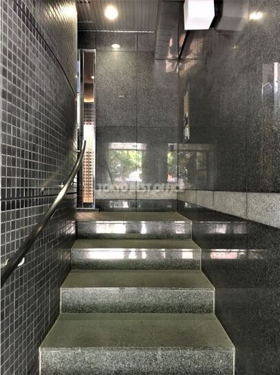 エントランスホール