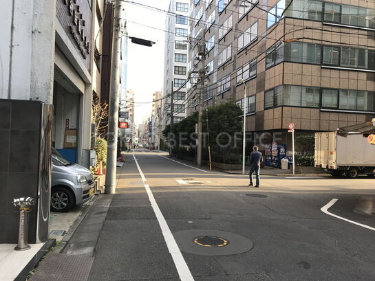 ビル周辺風景②