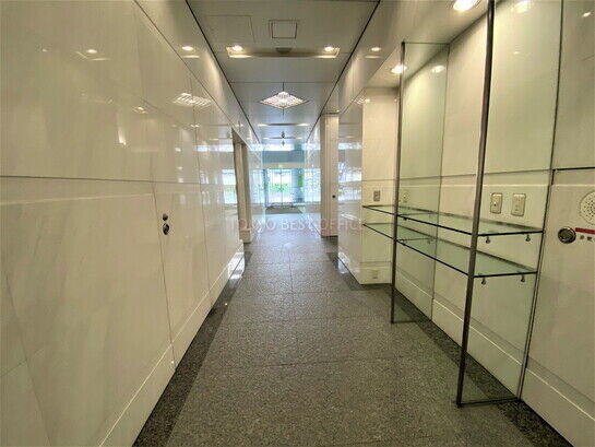 エントランスホール②