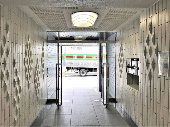 エントランスホール③