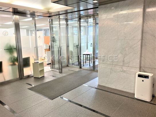 エントランスホール