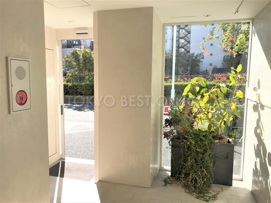 エントランスホール