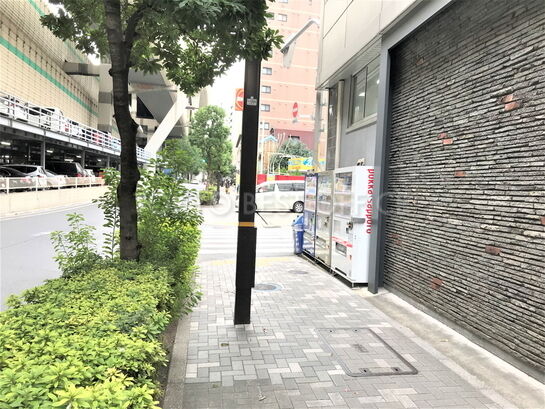 ビル周辺風景②