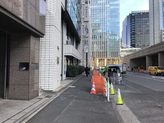 ビル周辺風景①