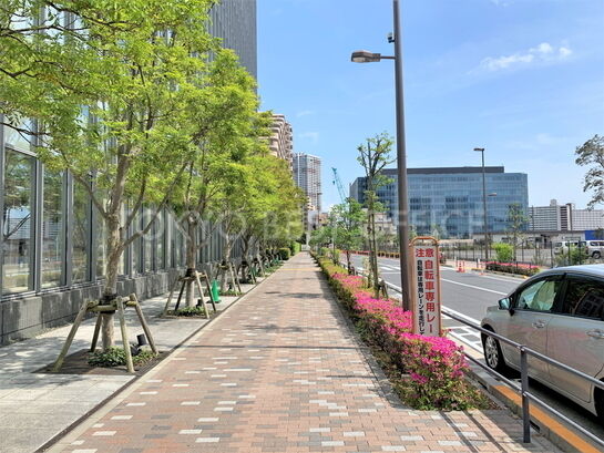 ビル周辺風景③