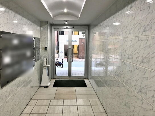 エントランスホール②