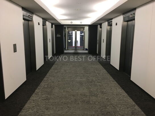 16階エレベーターホール