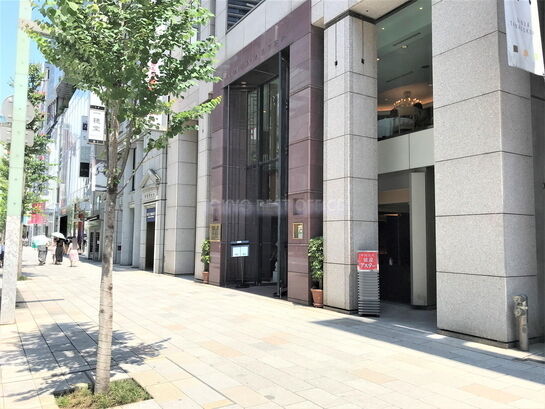 ビルエントランス②