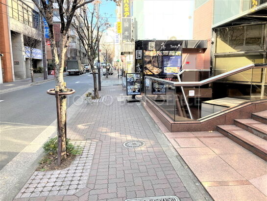 ビル周辺風景②