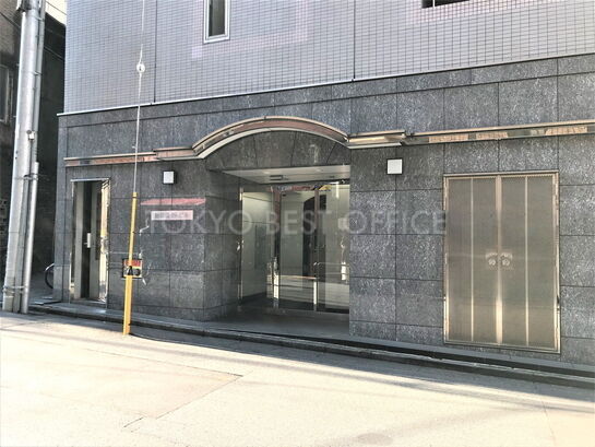 ビルエントランス①