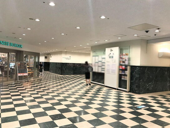 エントランスホール②
