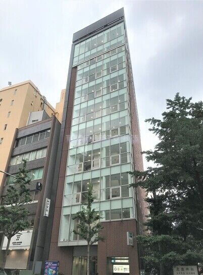 ラウンドクロス新宿5丁目ビル外観②