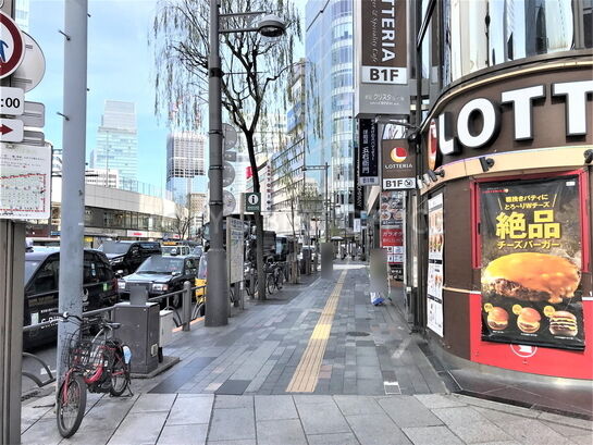 ビル周辺風景②