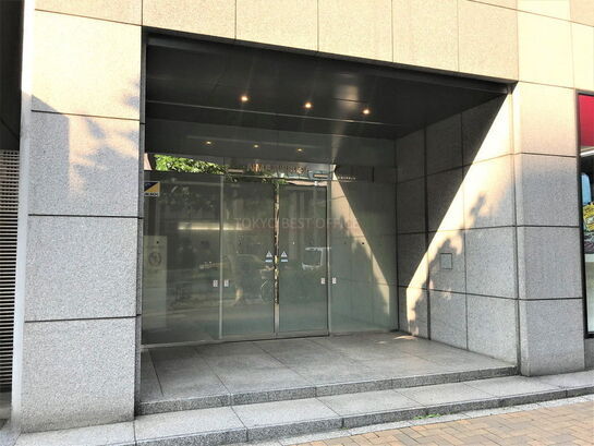 ビルエントランス