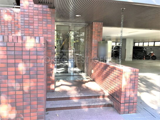 ビルエントランス③