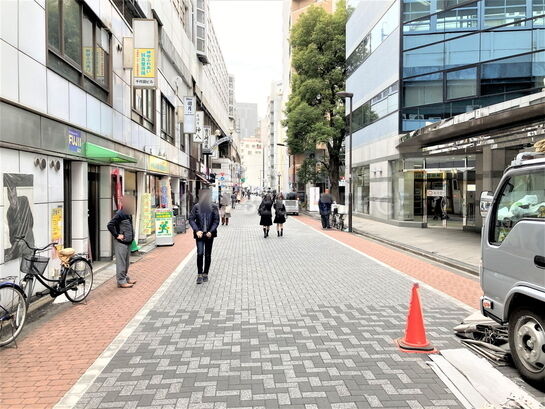 ビル周辺風景②