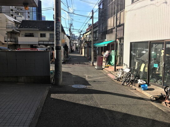 ビル周辺風景④