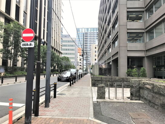 ビル周辺風景③