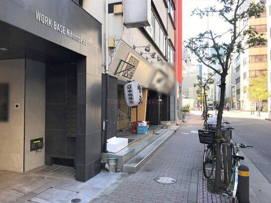 ビル周辺風景①