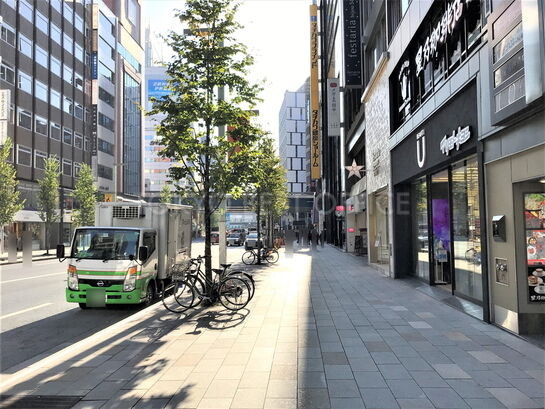 ビル周辺風景②