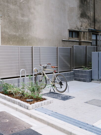 駐輪場(自転車2台・電動キックボード7台)