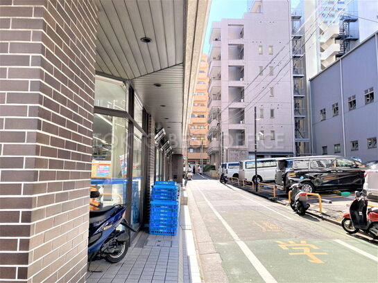 ビル周辺風景③