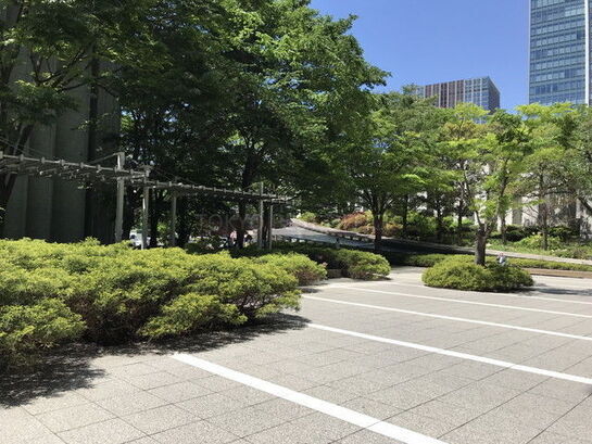 ビル周辺風景②